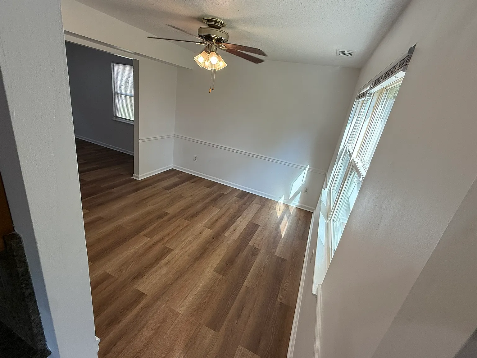 Additional interior view